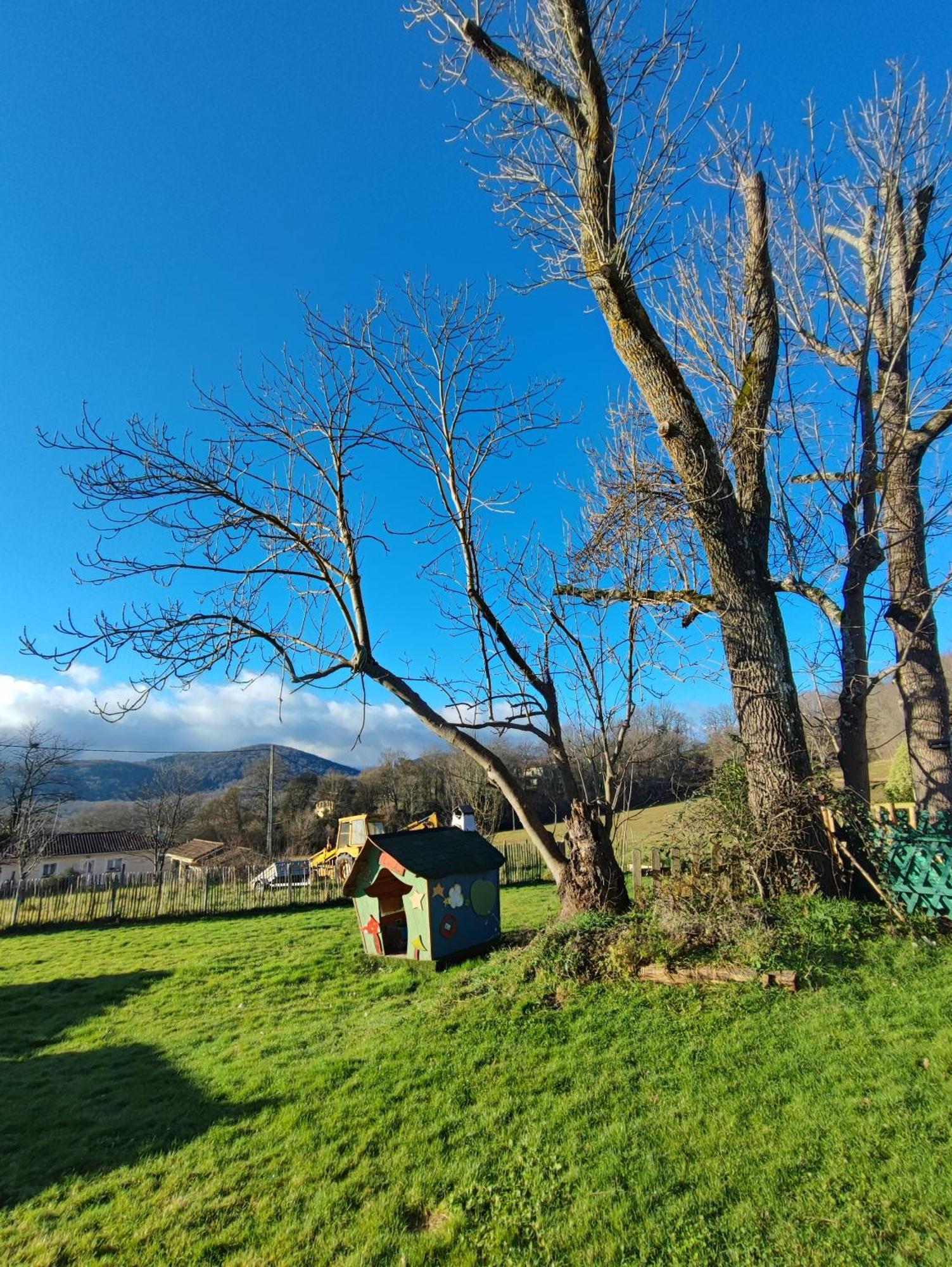 Maison Entre Campagne Et Foret Aspret-Sarrat Luaran gambar